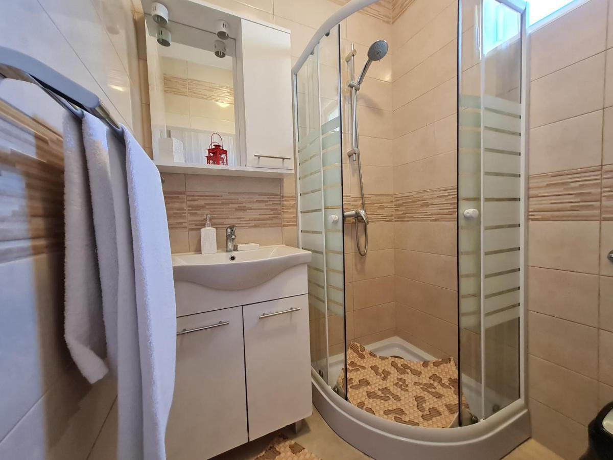 Apartments Dorotea نوفاليا المظهر الخارجي الصورة